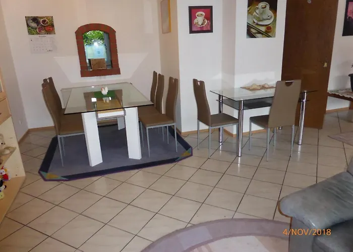 利珀塔勒度假屋 *